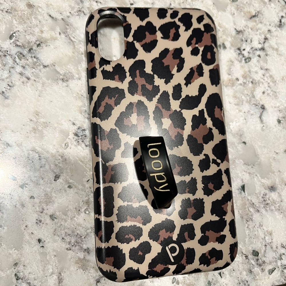 Loopy iPhone XR leopard case
